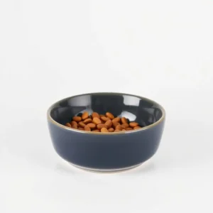 NimbleNest Ceramic Food Bowl 600ml, professional studio product photo on a white background.