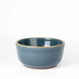 HearthPaws Stoneware Water Bowl 2L, professional studio product photo on a white background.